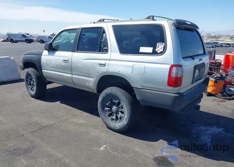 2000 Toyota 4Runner Sr5 V6 from USA, damaged, VIN JT3GN86R9Y0161788